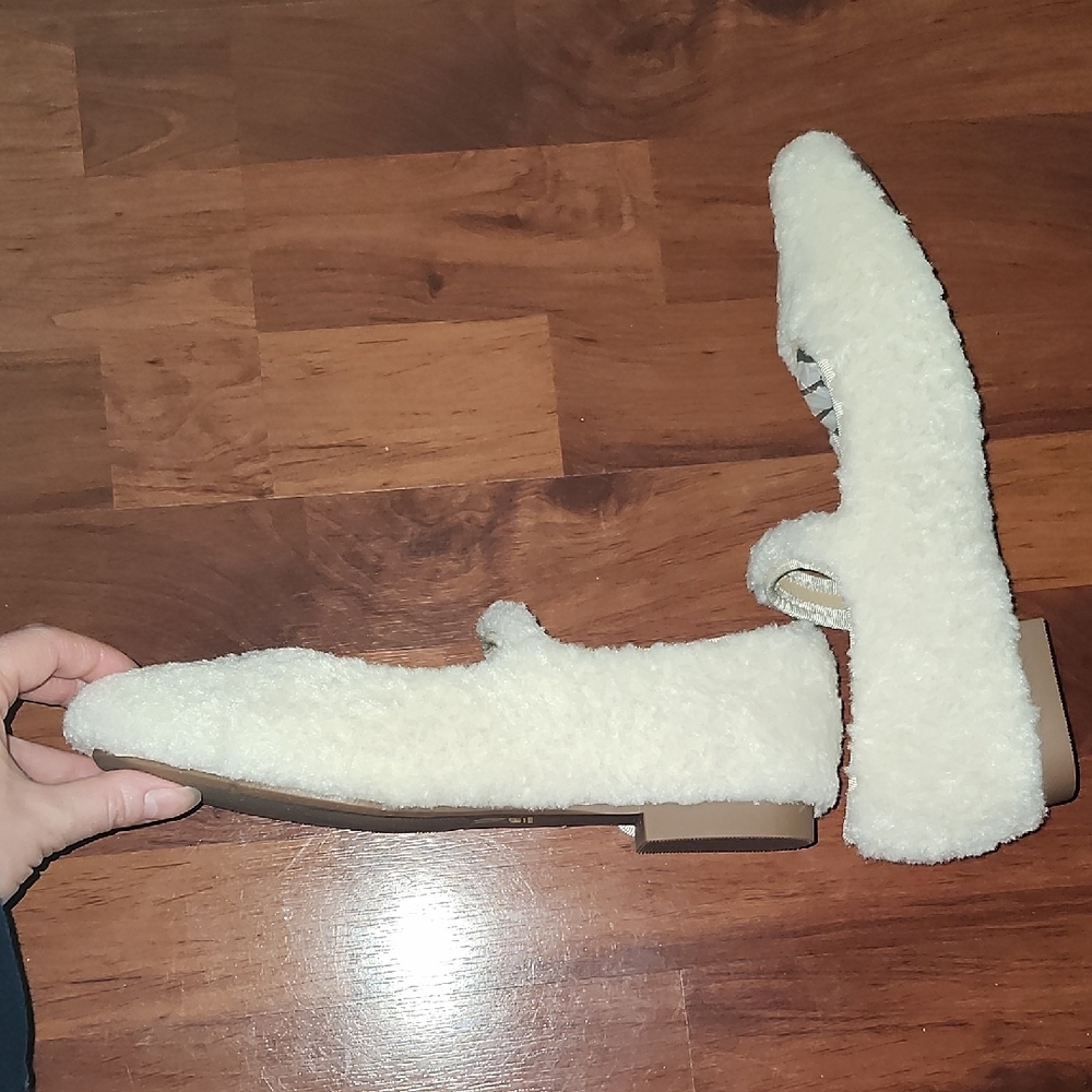 ✨️BNIB✨️ Miffy x The Korner Mary Jane Lambswool Loafers, Size 36 (US 6) 🐰 - Picture 11 of 16